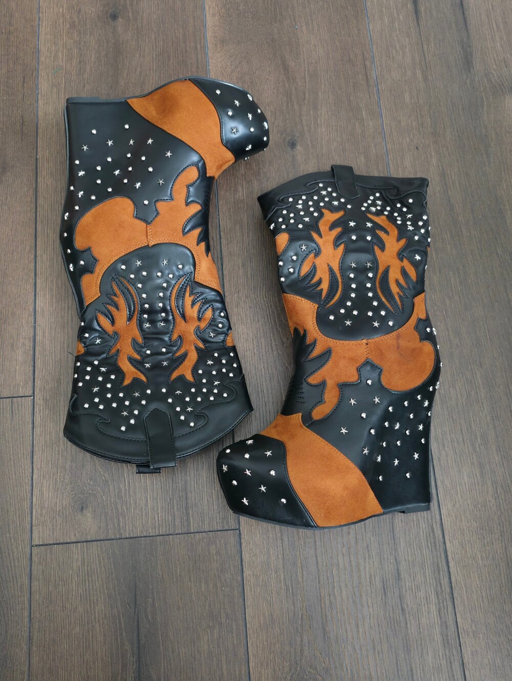 Azalea Wang Callia Black Multi Western Wedge Booties